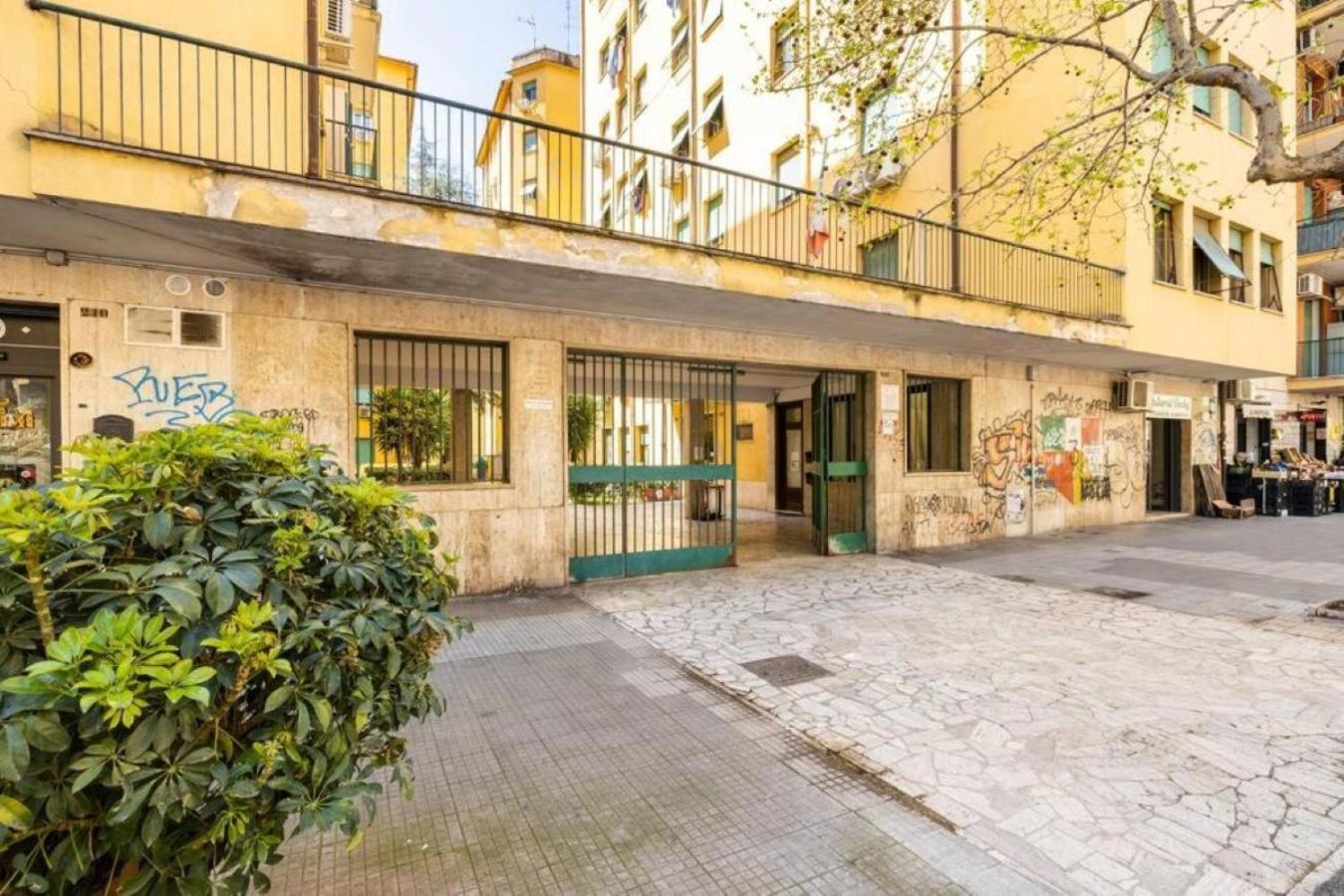 רומא Mama Rooms And Apartment מראה חיצוני תמונה